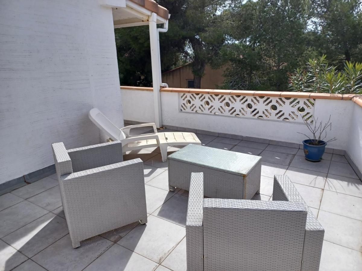 Villa Cote Indigo - 7 Personnes, 3 Chambres, 3 Terrasses - A 150 De La *