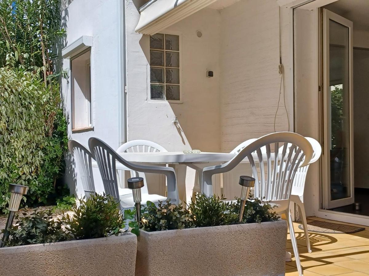 Villa Cote Indigo - 7 Personnes, 3 Chambres, 3 Terrasses - A 150 De La *