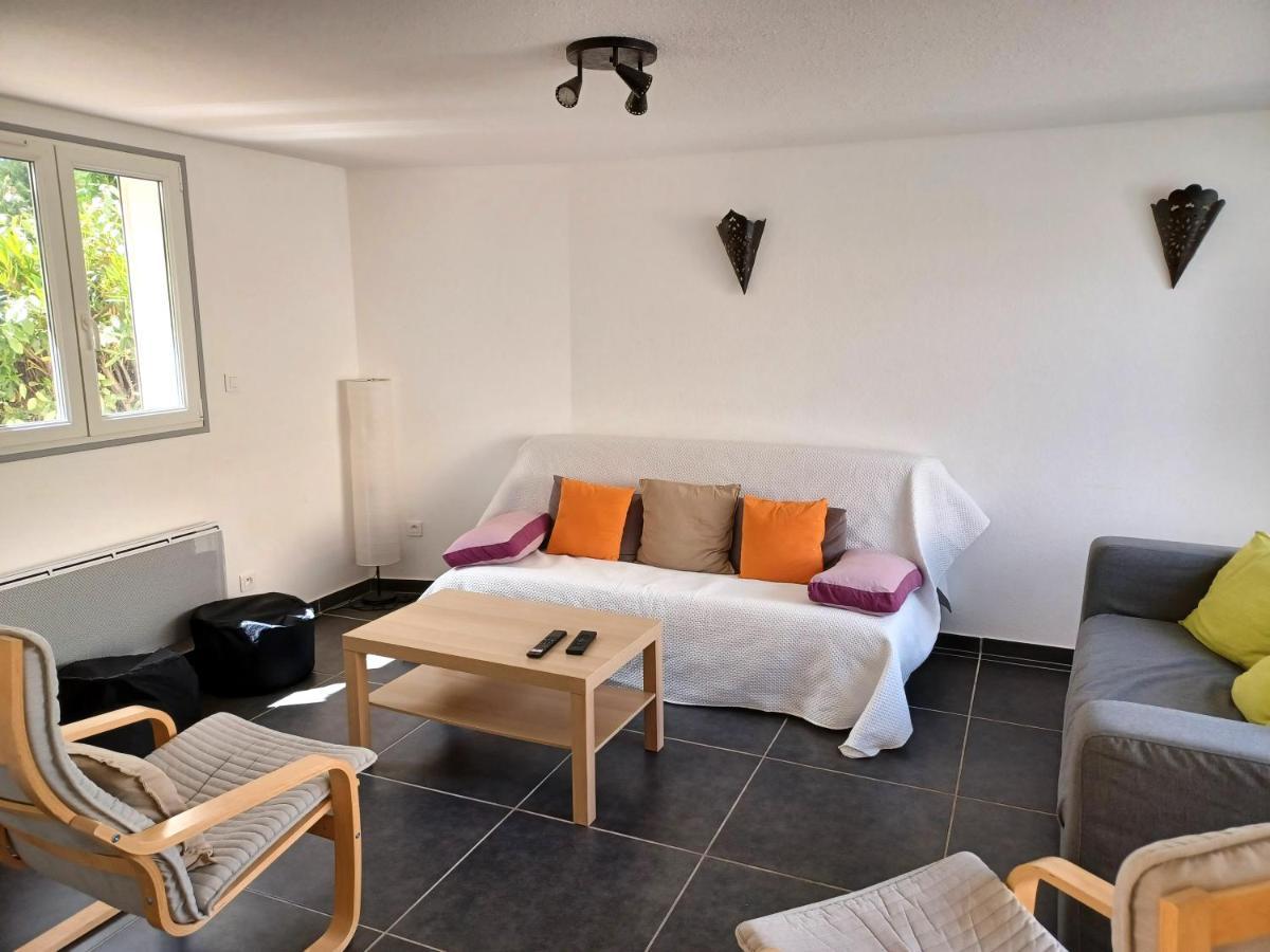 Villa Cote Indigo - 7 Personnes, 3 Chambres, 3 Terrasses - A 150 De La *