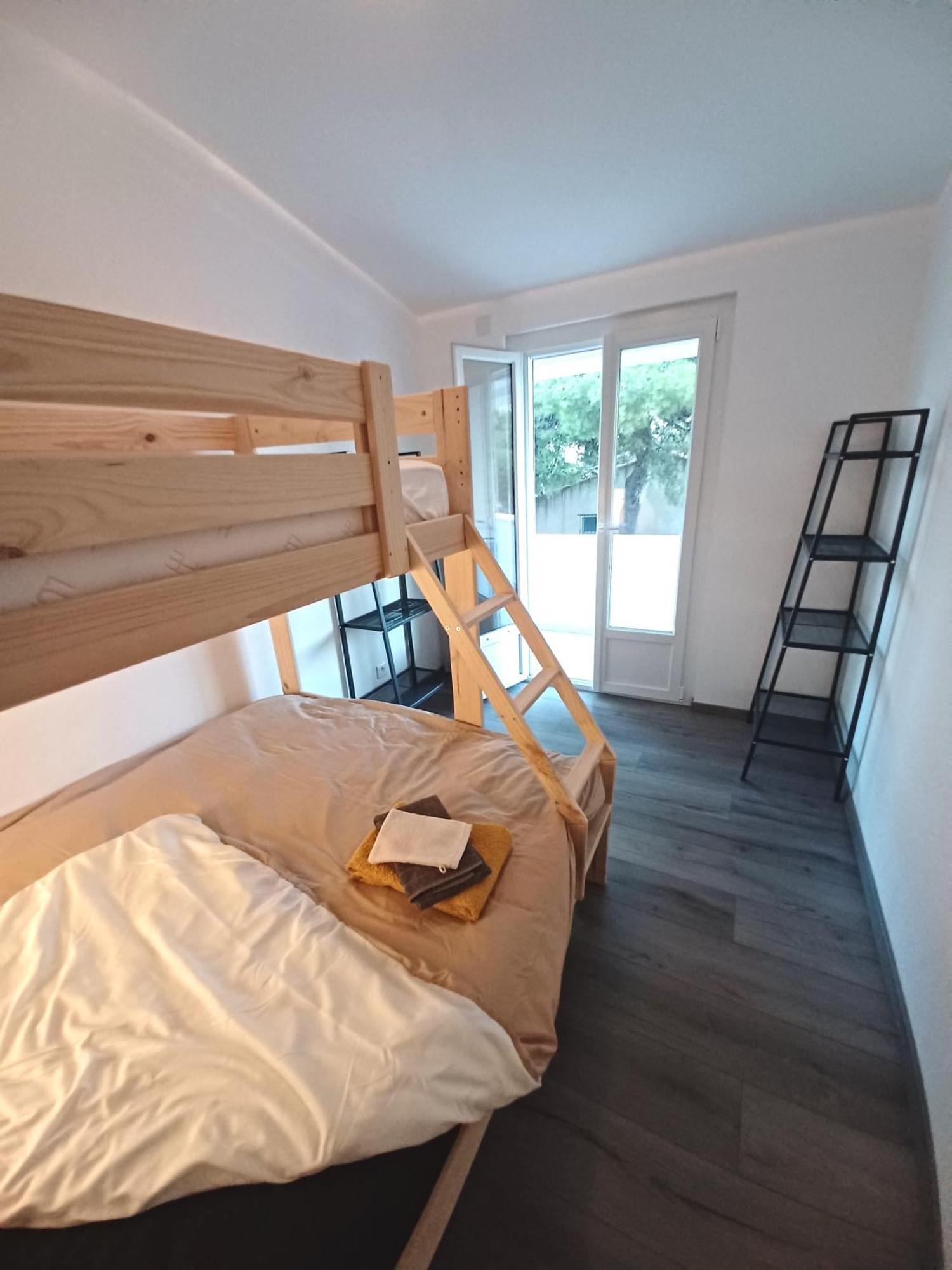 Cote Indigo - 7 Personnes, 3 Chambres, 3 Terrasses - A 150 De La * Saint-Pierre-la-Mer (Aude)